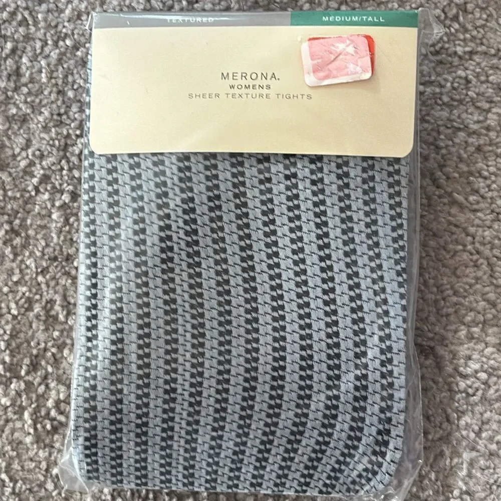 Merona Women’s Sheer Texture Tights!
